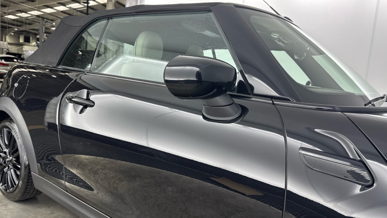 MINI Cooper 1.5 C Classic [Level 2] 3dr Auto Petrol Hatchback